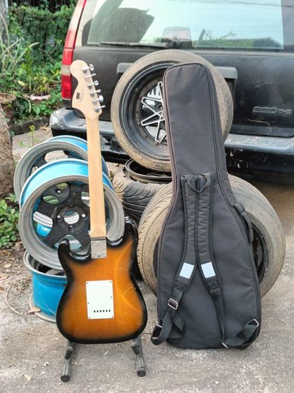 Squier Affinity หัวโต คอขาว สีซันเบิร์ด รูปที่ 6