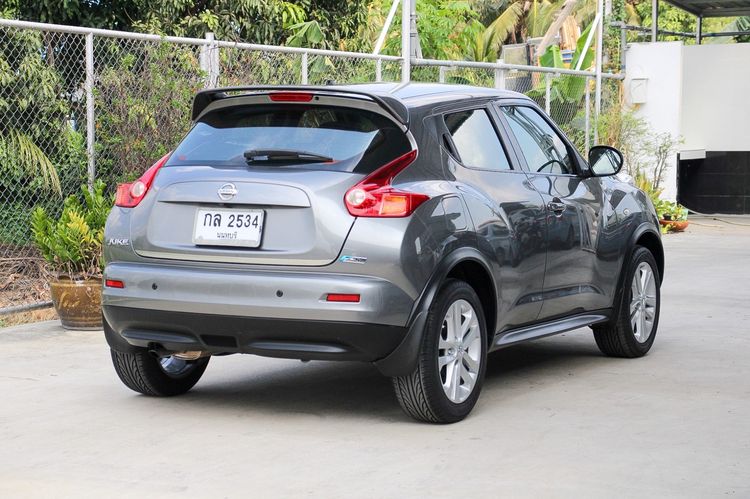 Nissan Juke 2014 1.6 V Sedan เบนซิน ไม่ติดแก๊ส เกียร์อัตโนมัติ เทา รูปที่ 3