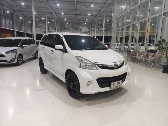 Toyota Avanza 2012 1.5 S Sedan เบนซิน ไม่ติดแก๊ส เกียร์อัตโนมัติ ขาว รูปที่ 3