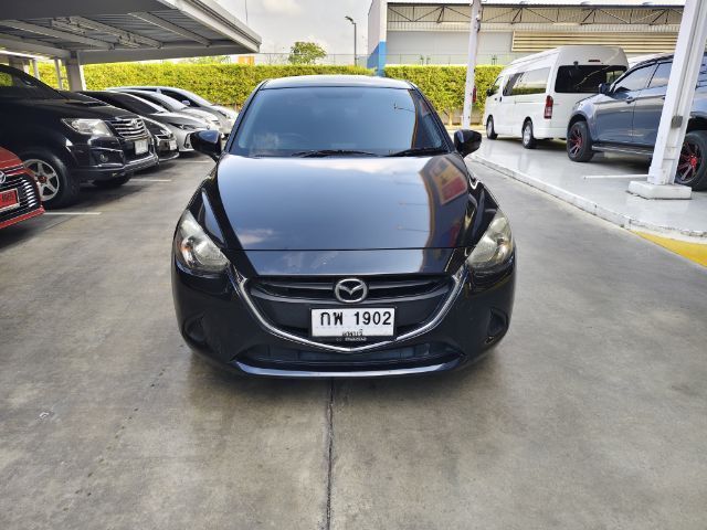 Mazda Mazda 2 2016 1.3 High Sedan เบนซิน ไม่ติดแก๊ส เกียร์อัตโนมัติ ดำ รูปที่ 3