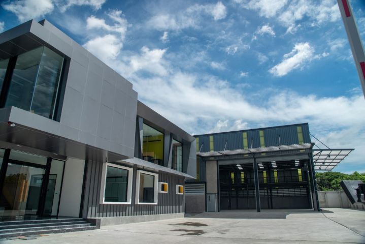 ใช่ โฮมออฟฟิศสุดพรีเมียม พร้อมโกดัง ย่านรามอินทรา สไตล์โมเดิร์น ฟังก์ชันครบ ทำเลทอง ใกล้รถไฟฟ้า
เหมาะทั้งทำธุรกิจและพักอาศัย พร้อมที่จอดรถในตัว
 รูปที่ 2