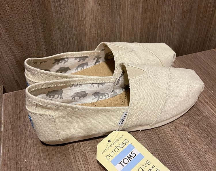 รองเท้าคัชชู Tom รูปที่ 3