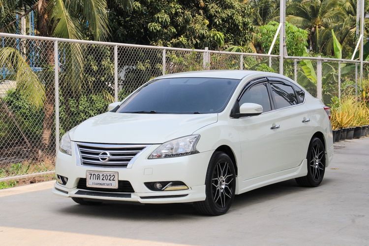 Nissan Sylphy 2012 1.8 V Sedan เบนซิน ไม่ติดแก๊ส เกียร์อัตโนมัติ ขาว รูปที่ 2