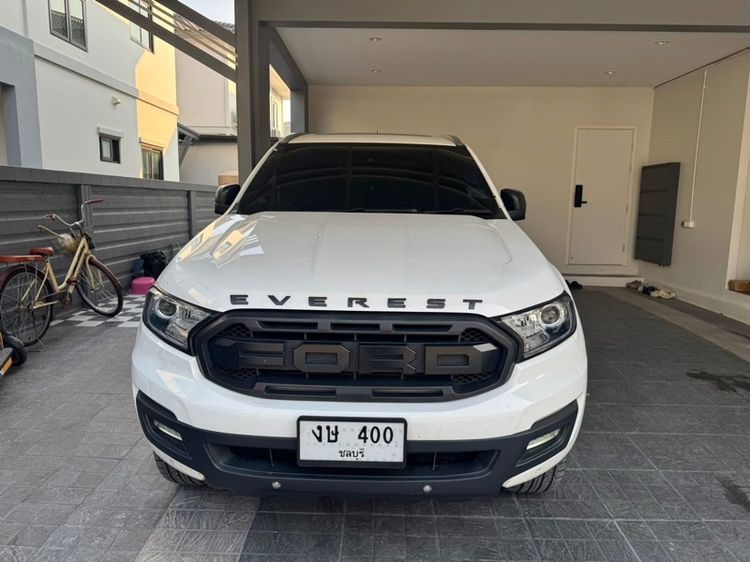 รถ Ford Everest 2.0 Titanium Plus 4WD สี ขาว