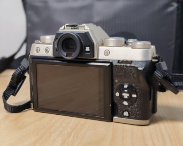 Fuji XT100 มี 2 เลนส์ รูปที่ 5