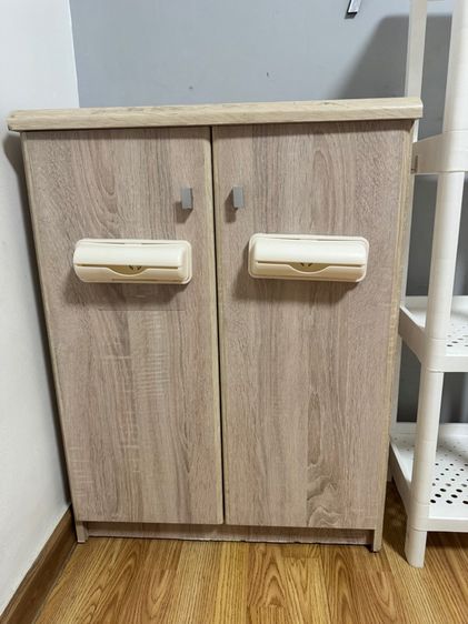 ตู้รองเท้า