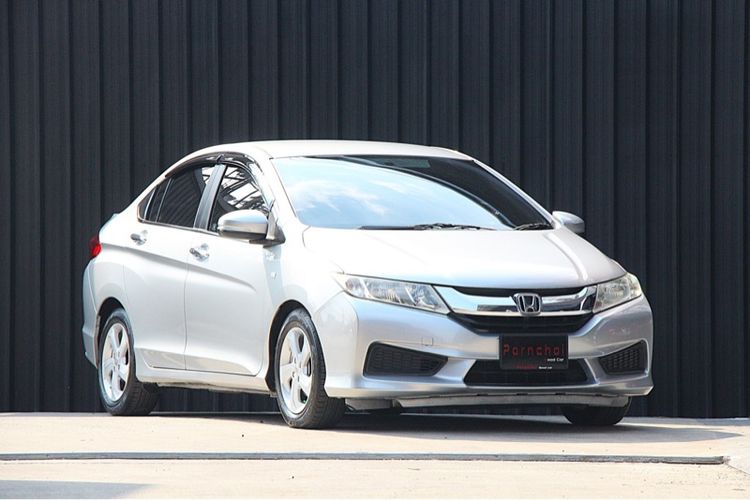 รถ Honda City 1.5 V Plus i-VTEC สี บรอนซ์เงิน