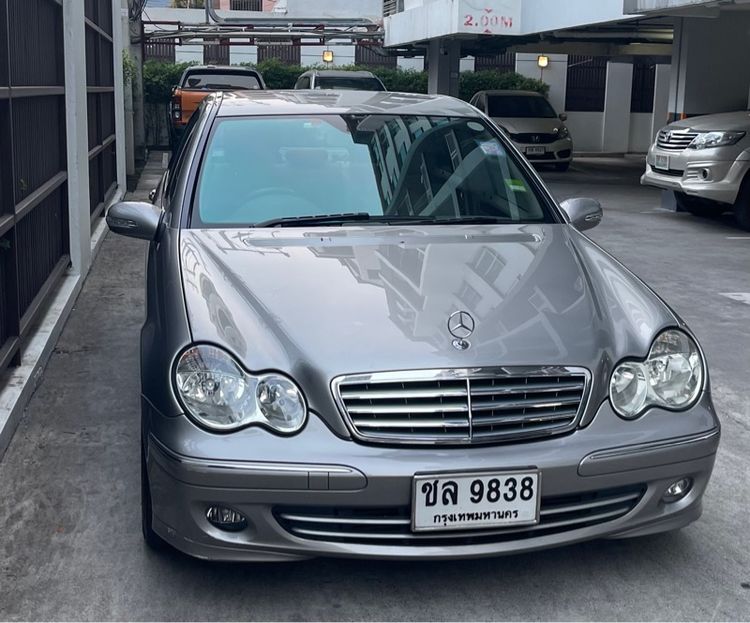 รถ Mercedes-Benz C-Class C220 CDI สี บรอนซ์เงิน