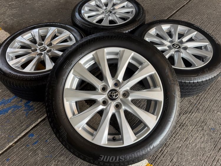 Toyota Camry 17 นิ้ว Top Hybrid 🔥