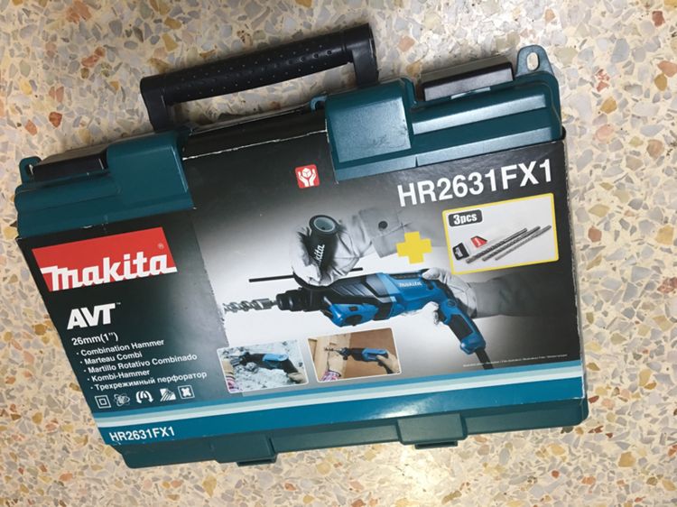 สว่านไฟฟ้าโรตารี่3ระบบ makita HR2631F 13mm ปรับซ้ายขวาได้สภาพเหมือนใหม่ไม่ได้ผ่านการใช้งานอุปกรณ์ครบพร้อมกล่องแท้ รูปที่ 3