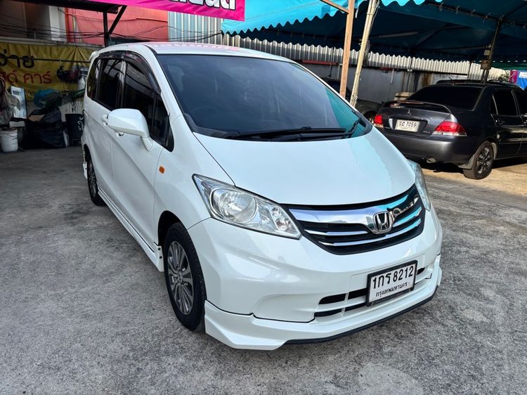 Honda Freed 2013 1.5 SE Sedan เบนซิน ไม่ติดแก๊ส เกียร์อัตโนมัติ ขาว รูปที่ 3