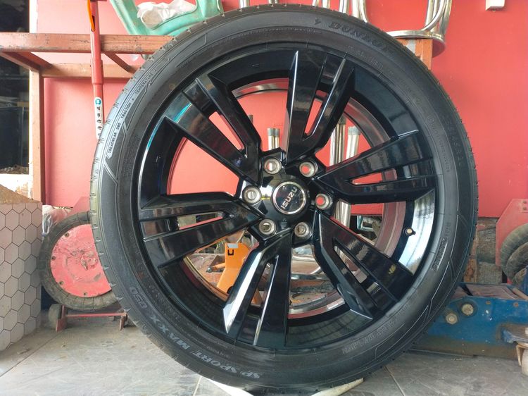 แม็กอีซูซุ ขอบ20 สีอบpowder coat พร้อมยางดันลอป 255 45 20 ปี24 ยางสวยทุกเส้นตุ่มหน้ายางยังอยู่ใส่ isuzu ตัวเตี้ย  ยีราฟแคระ รถที่บรรทุกไม่เก รูปที่ 2