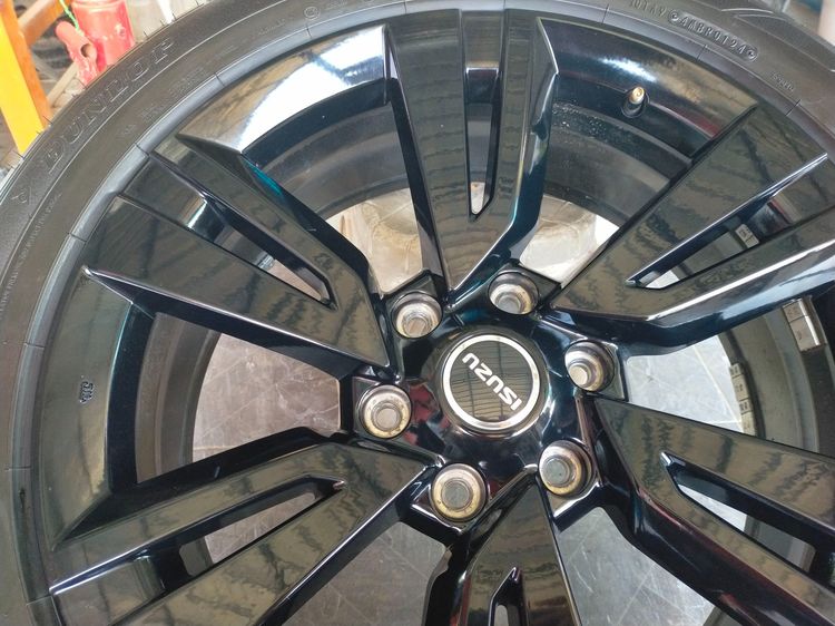 แม็กอีซูซุ ขอบ20 สีอบpowder coat พร้อมยางดันลอป 255 45 20 ปี24 ยางสวยทุกเส้นตุ่มหน้ายางยังอยู่ใส่ isuzu ตัวเตี้ย  ยีราฟแคระ รถที่บรรทุกไม่เก รูปที่ 6