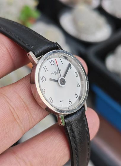 นาฬิกา Mondaine swiss made ระบบ Quartz น่ารักสำหรับสาวๆ ราคาแบ่งปันครับ รูปที่ 4