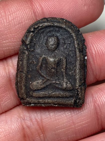 พระปางมารวิชัยเนื้อผง