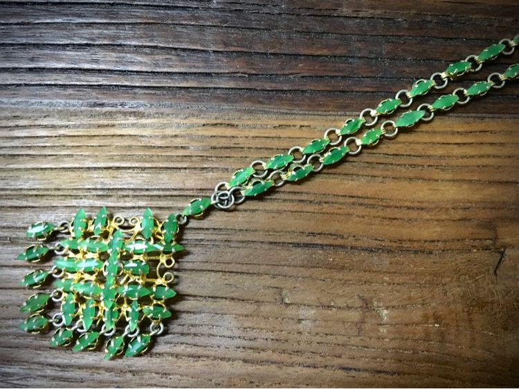 (มือสอง) สร้อยคอ พร้อม จี้ มรกตแท้ งานเก่าเก็บ  แบบโบราณ สวยล้ำค่า น่าสะสม  รูปที่ 4