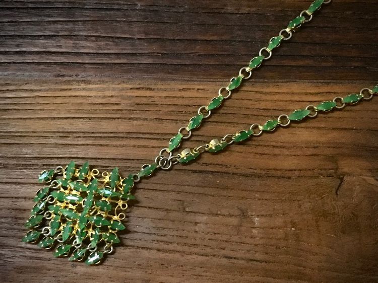 (มือสอง) สร้อยคอ พร้อม จี้ มรกตแท้ งานเก่าเก็บ  แบบโบราณ สวยล้ำค่า น่าสะสม  รูปที่ 6