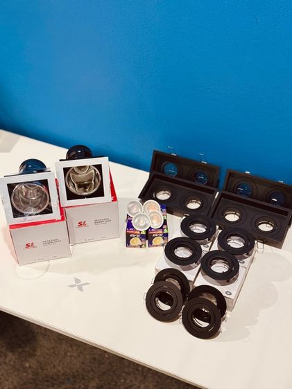  ขายเหมาโคมไฟ หลอดไฟ หลายรายการ สภาพใหม่