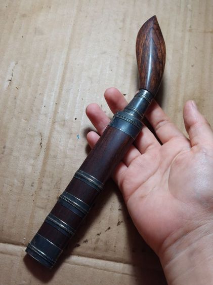 เครื่องรางมีดหมอหลวงพ่อรุ่งวัดหนองสีนวลใบ 5 นิ้วยาวรวม 10 นิ้วฝังตะกรุด รูปที่ 7