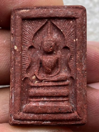 หลวงพ่อกวย เนื้อแดง  รูปที่ 2