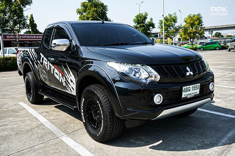 Mitsubishi Triton 2018 2.4 GLS Limited Plus Pickup ดีเซล ไม่ติดแก๊ส เกียร์ธรรมดา ดำ รูปที่ 4