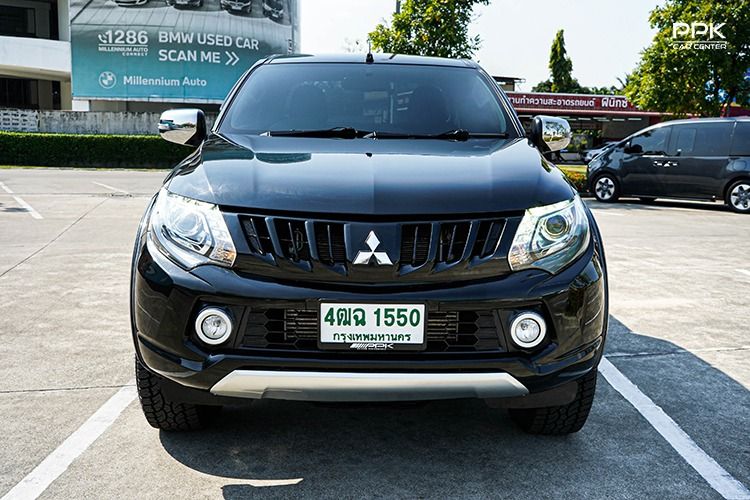 Mitsubishi Triton 2018 2.4 GLS Limited Plus Pickup ดีเซล ไม่ติดแก๊ส เกียร์ธรรมดา ดำ รูปที่ 3
