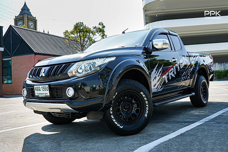 รถ Mitsubishi Triton 2.4 GLS Limited Plus สี ดำ