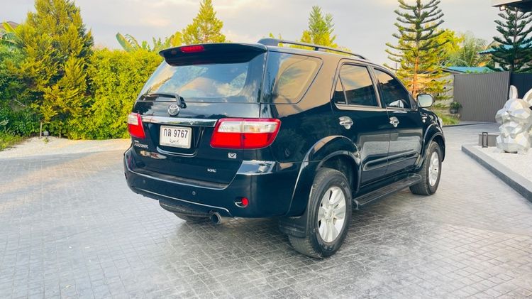 Toyota Fortuner 2010 3.0 V Utility-car ดีเซล ไม่ติดแก๊ส เกียร์อัตโนมัติ ดำ รูปที่ 3
