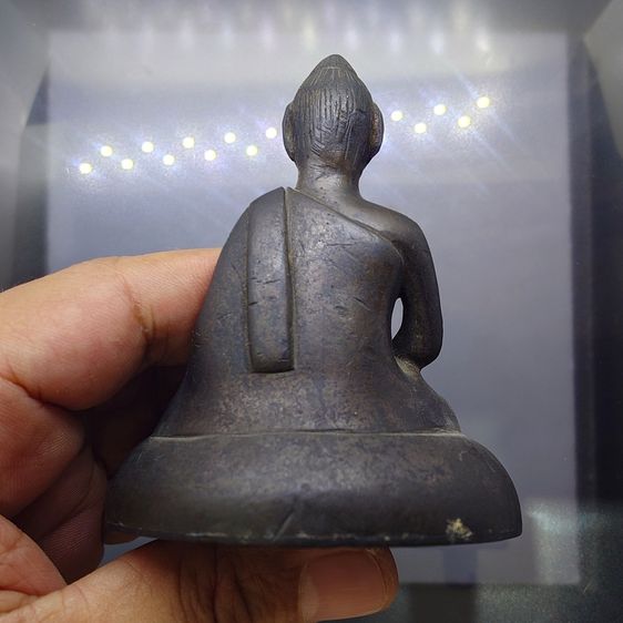 พระบูชา ฝีพระหัตถ์สมเด็จย่า ปี 2515 สภาพสวย ผิวหิ้ง เข้มๆ รูปที่ 3