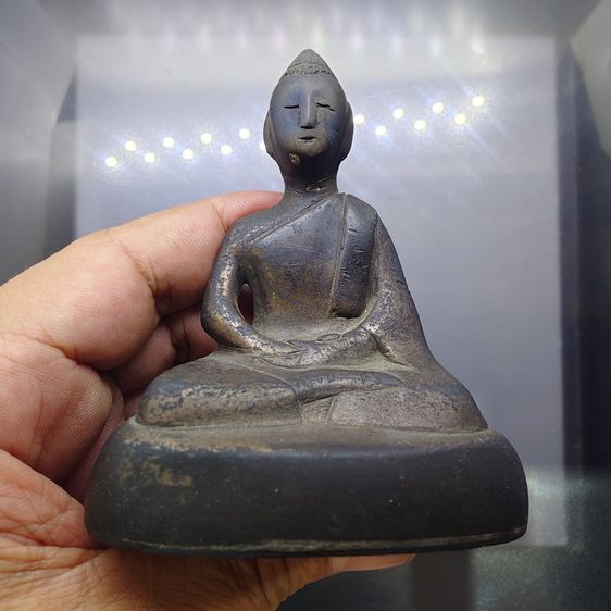 พระบูชา ฝีพระหัตถ์สมเด็จย่า ปี 2515 สภาพสวย ผิวหิ้ง เข้มๆ รูปที่ 2