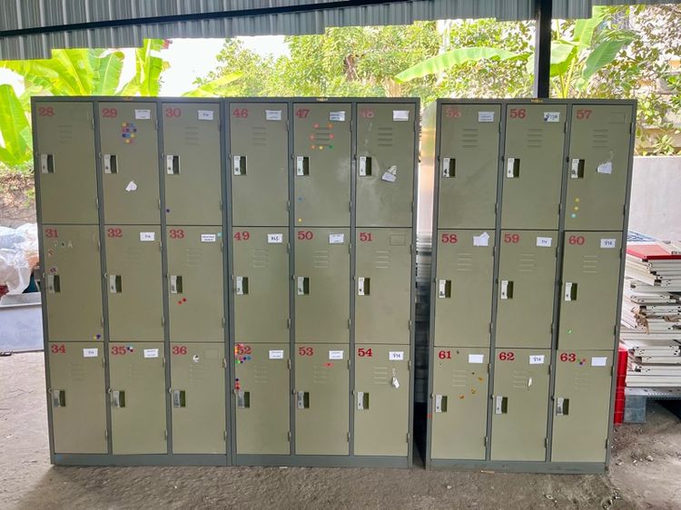 ตู้ล๊อคเกอร์เหล็ก Locker แบบ 9 ช่อง Lucky ลัคกี้