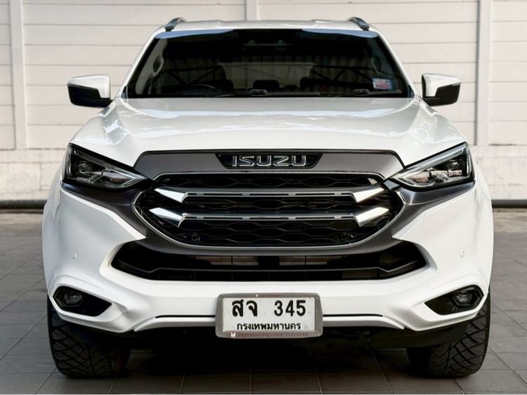 รถ Isuzu MU-X 3.0 Ultimate AT 2WD สี ขาว