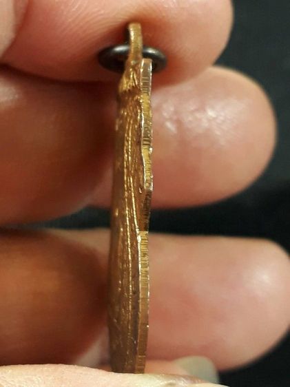 เหรียญหลวงพ่อกลั่น วัดพระญาติ จังหวัดพระนครศรีอยุธยา รุ่นแรก ปี 2469 พิมพ์เสี้ยนตอง เนื้อทองแดงกะไหล่ทอง รูปที่ 4