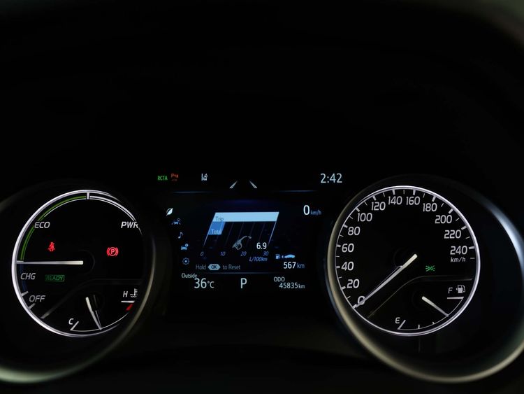 Toyota Camry 2022 2.5 HEV Premium Sedan ไฮบริด ไม่ติดแก๊ส เกียร์อัตโนมัติ เทา รูปที่ 4