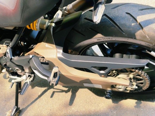 DUCATI Monster 821 2015 รูปที่ 9