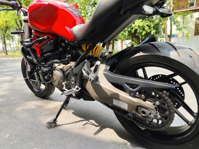 DUCATI Monster 821 2015 รูปที่ 18