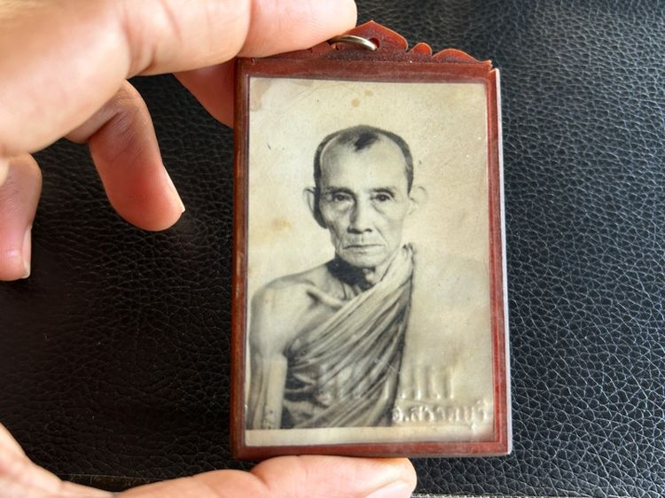 ภาพหน้าตรงหลวงพ่อกวยของเนรมิต