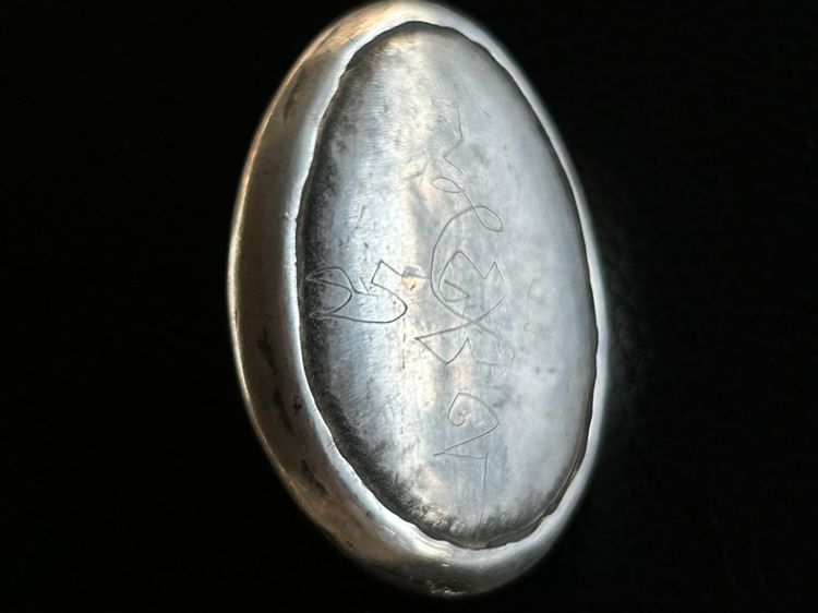 เบี้ยแก้สีเงินไม่ทราบที่ รูปที่ 13