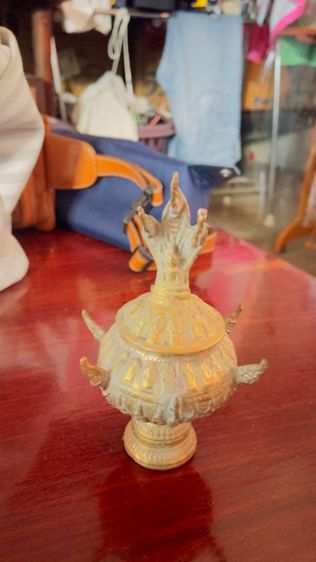 ขันนำ้มนต์โบราณ