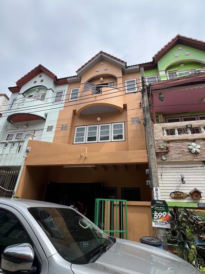 ขออนุญาตประกาศขายบ้านทาวเฮ้าส์ หมู่บ้านสุชา เลียบคลองทวีวัฒนาครับ