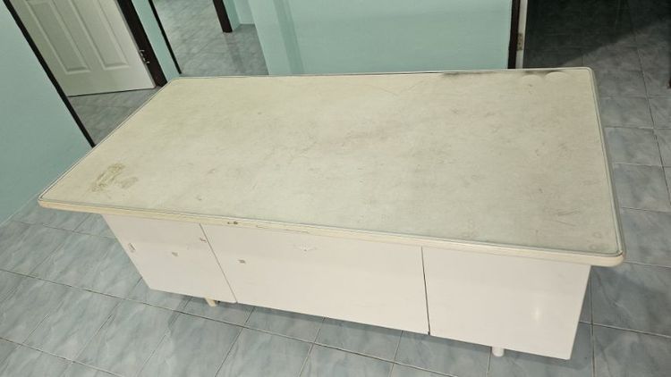 โต๊ะทำงานเหล็ก 