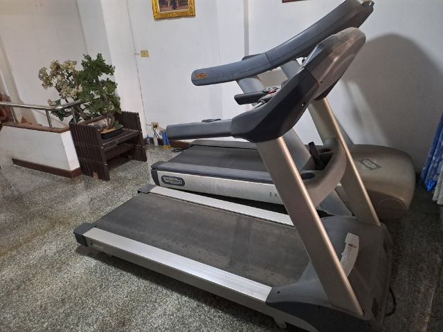 ลู่วิ่งไฟฟ้า Spirit XT685 รูปที่ 2