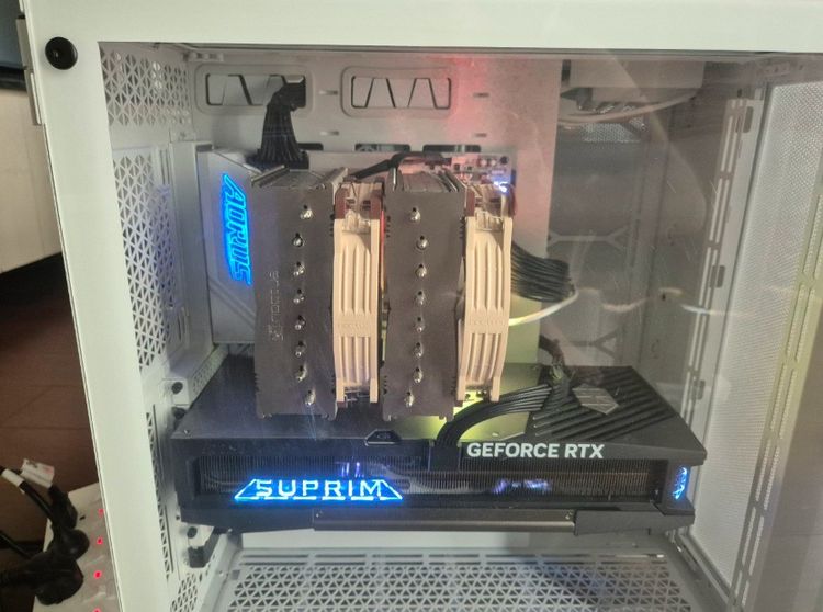 High-End Gaming PC RTX 5090 - Ryzen 7 9800X3D - 64GB RAM + Alienware Monitor – Full Set รูปที่ 3