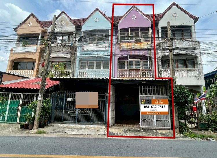 ขายทาวน์เฮาส์ 3 ชั้น ทำเลทอง ถนนนวมินทร์ ซอย 85 เข้าซอยเพียง 700 เมตร