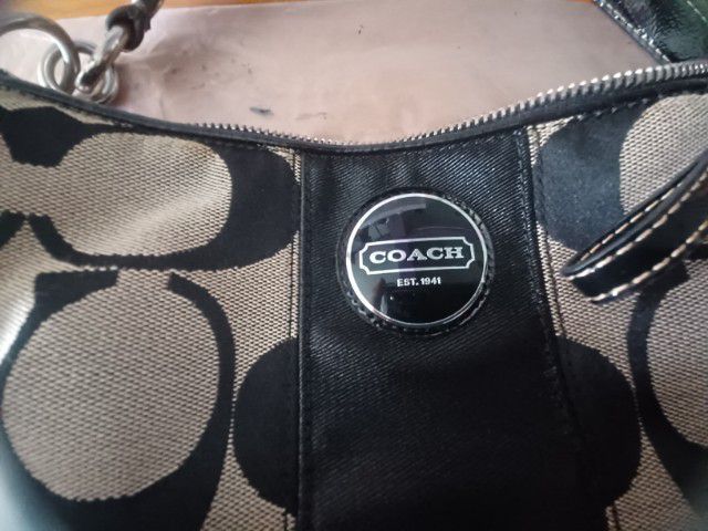 กระเป๋า COACH แท้ มือสอง รูปที่ 3