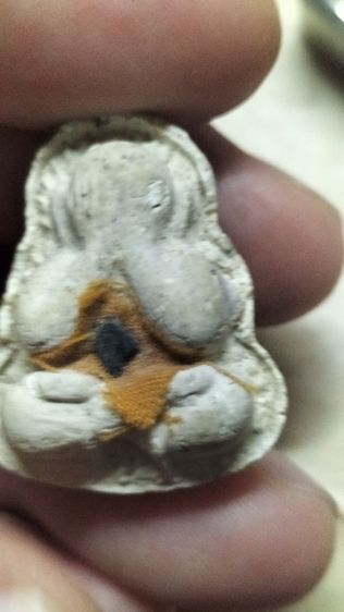 พระปิดตาหลวงปู่ทิมอิสริโกวัดละหารไร่ รูปที่ 7