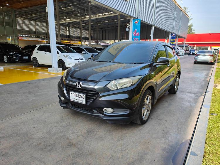 Honda HR-V 2015 1.8 S Utility-car เบนซิน ไม่ติดแก๊ส เกียร์อัตโนมัติ ดำ รูปที่ 3