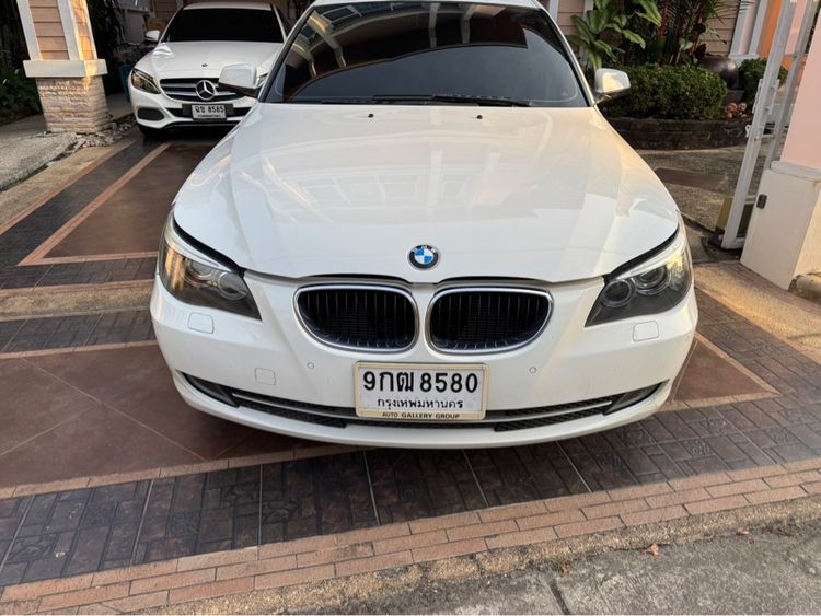 รถ BMW Series 5 520d สี ขาว