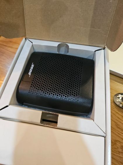 ลำโพง Bose SoundLink Color II สภาพดีมาก ใช้งานน้อย อุปกรณ์ครบ รูปที่ 2