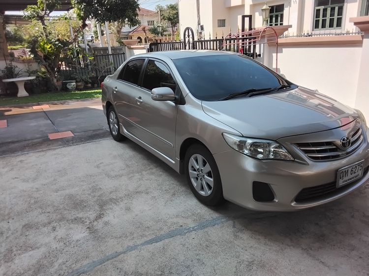 รถ Toyota Altis 1.6 G Limited สี บรอนซ์ทอง